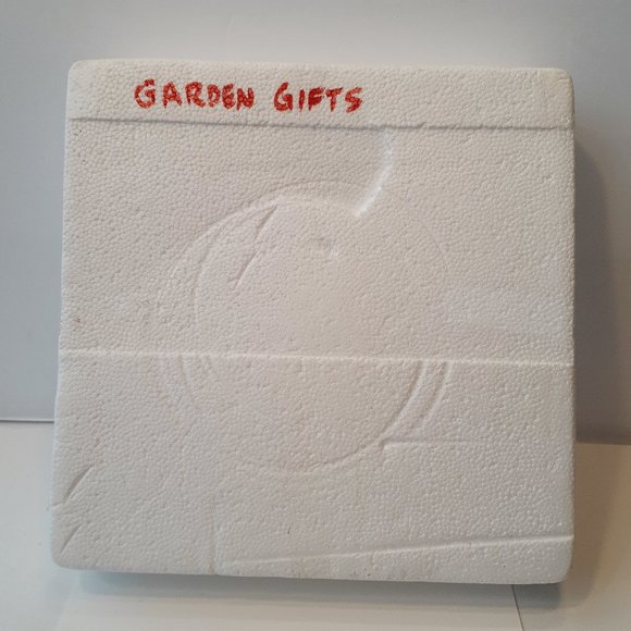 Bradford collector plate Garden Gifts [ BUNDLE OF JOY ] - Picture 4 of 8